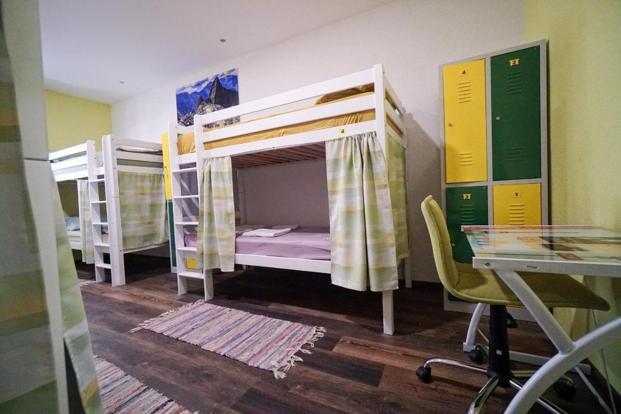 Oasis Hostel Сплит Екстериор снимка