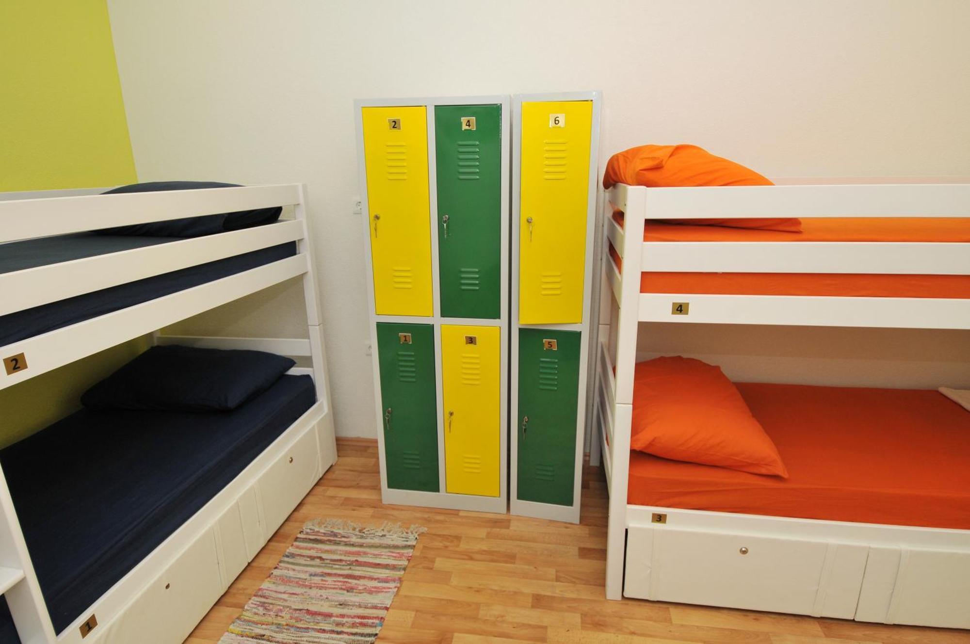 Oasis Hostel Сплит Екстериор снимка